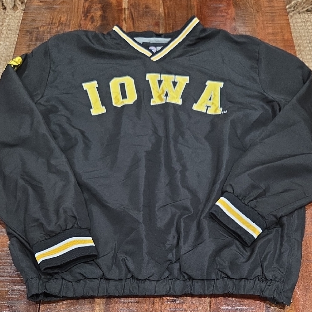 Black Iowa Hawkeyes Pullover Jacket